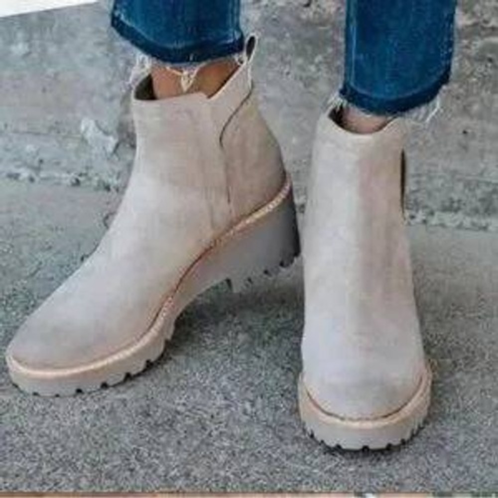 DV Dolce Vita Rielle Ankle Boots Women 9.5 Desert Good Wedge Lug Sole Booties‎